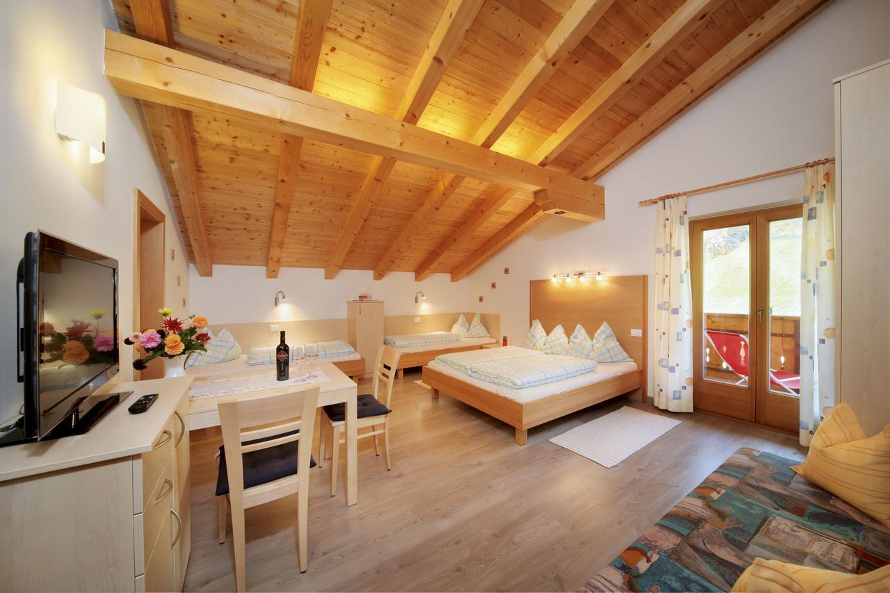 Gasthof Trausberg Corvara in Passiria Exterior foto